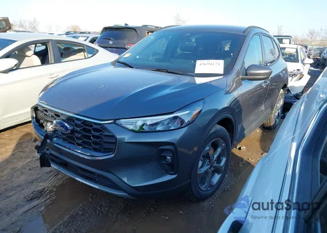 2025 Ford Escape St-Line Select z USA, uszkodzony, nr VIN 1FMCU9NZ7SUB25257